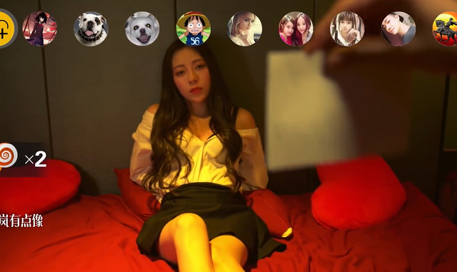 粉丝绑架美女主播,玩真心话大冒险,错一题就脱一件衣服,电影
