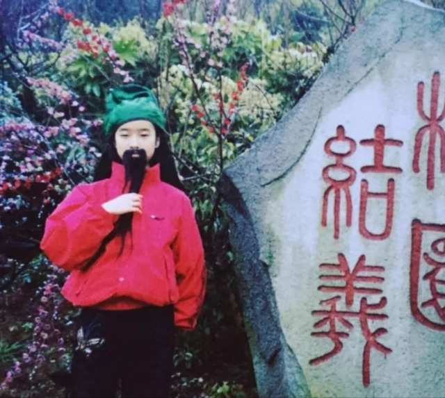 詹青云:被保送北大,却贷款100万坚持读哈佛,后来生活如何?