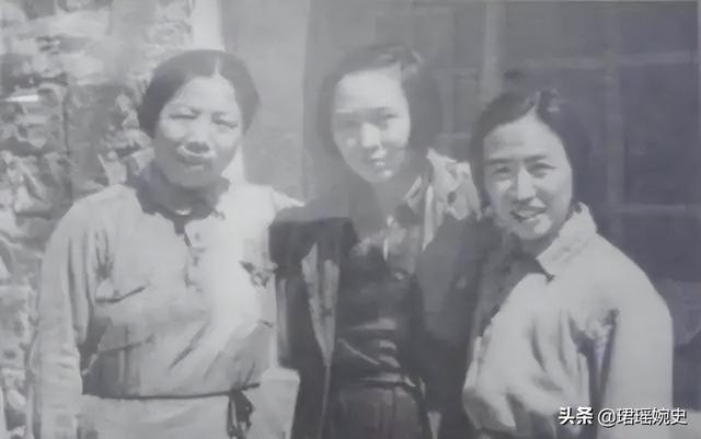 黄埔军校最美女兵,给两位正国级当过秘书,丈夫也是正国级