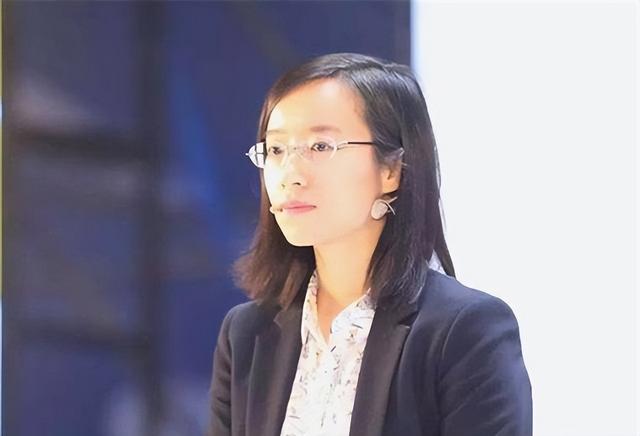 詹青云:被保送北大,却贷款100万坚持读哈佛,后来生活如何?