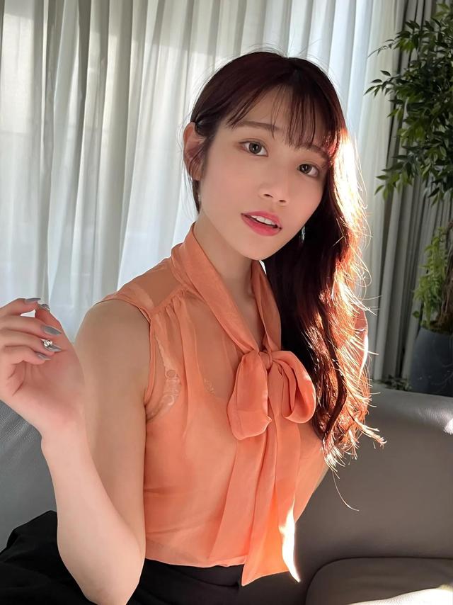 30岁的日本女生,拥有精致的容颜和完美的身材