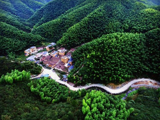 此生必走一次!缠绕浙闽山间的千年古道,真正的好山好水,遗世独立