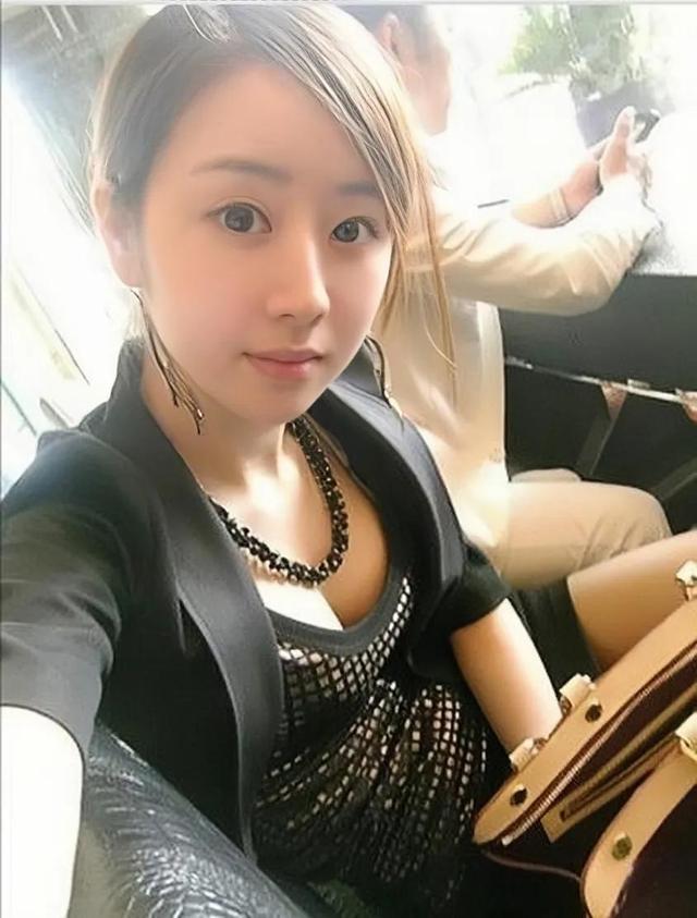 程琳:曾经的非主流女神,与芙蓉姐姐齐名,如今改走高端名媛风