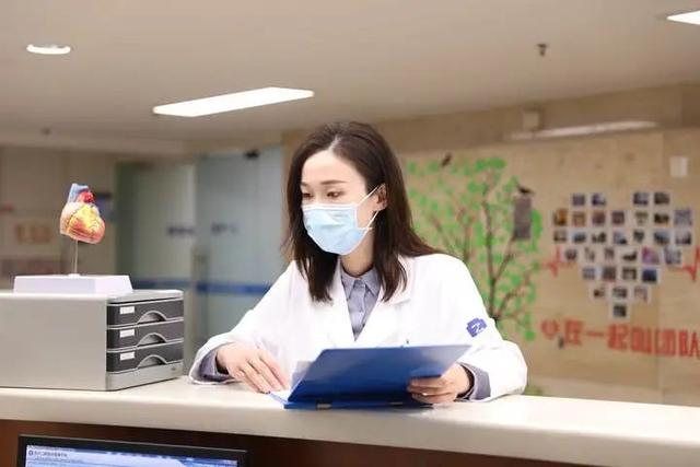 跑龙套录个综艺,杭州学霸女医生刷屏!疫情之下,这是她的“挺身而出”