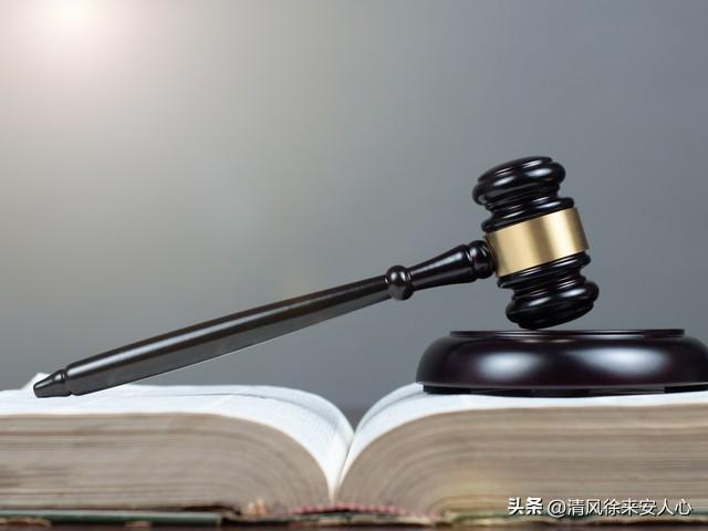 天理难容!海南13岁女孩被同学扒衣服、打耳光,年龄小不是保护伞
