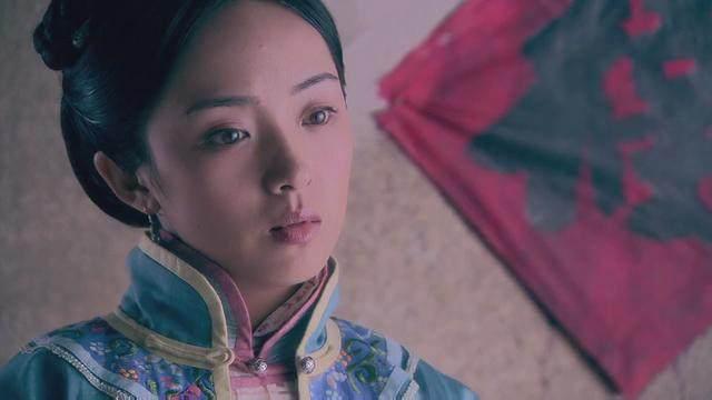 没想到啊!长大后才发现,“她们”居然是一个人演的