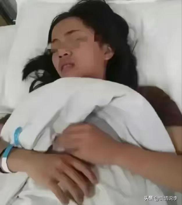 临高13岁女孩被扒衣服凌辱,其父自责,撕开了这个社会悲哀的一幕