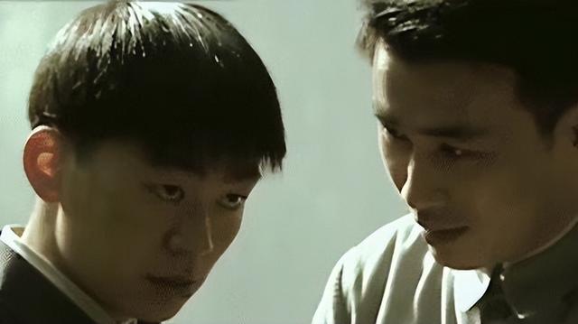 10部评分高的谍战剧,《悬崖》垫底,《潜伏》只能排第二