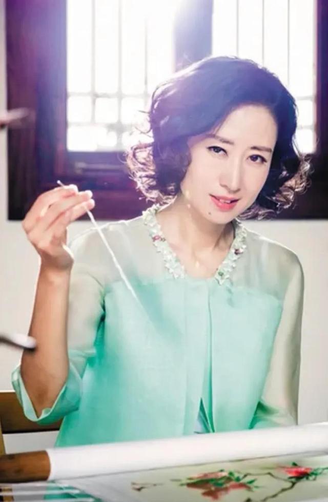优雅的女人,都拥有这3个特点