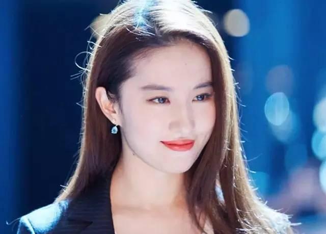 美貌毁灭利器“齐刘海”,娱乐圈12个女星留完颜值下降气质全无