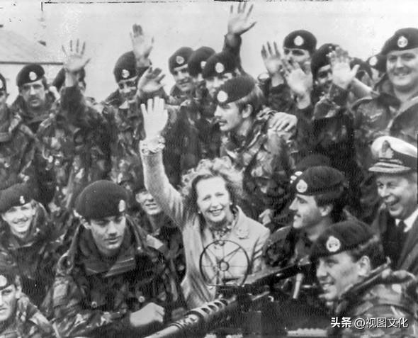 18张图片观天下:日本女生搓上身磨练军国女性,意气风发的铁娘子