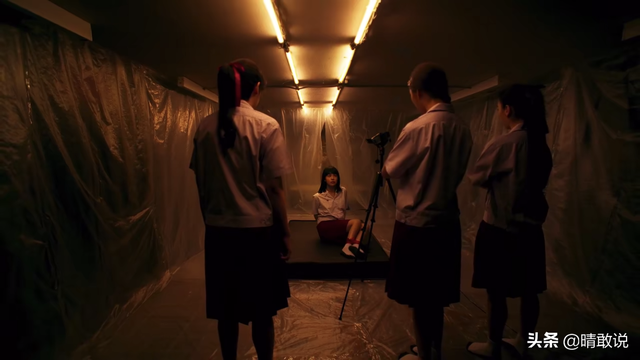 《禁忌女孩》:有些人真的只是看着可怜而已