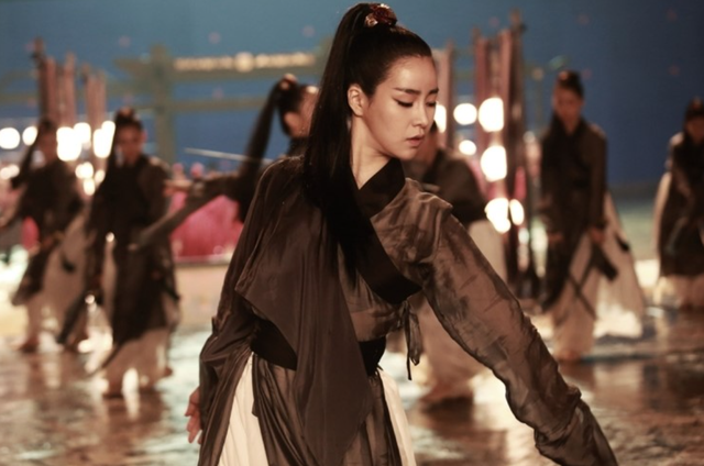 “韩国汤唯”火遍全网!出道演19禁电影狂拿奖,新戏变蛇蝎美女