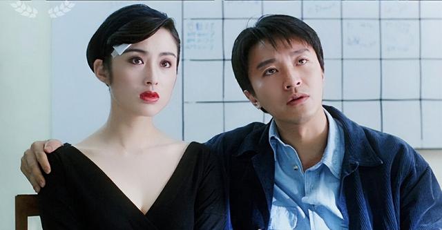 15位一眼万年的短发美女,年轻时个个美到窒息,今有人网上求工作