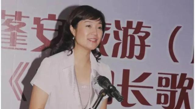 盘点七大美女“女色虎”,包养男宠,以色谋权,不堪入目