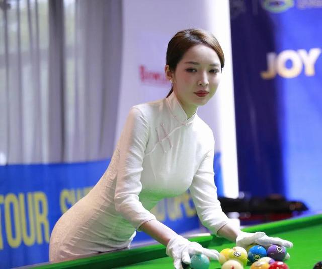 盘点台球界4位美女裁判,个个身材出众,颜值不输大明星