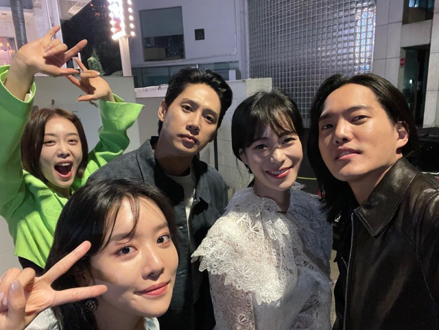 “韩国汤唯”火遍全网!出道演19禁电影狂拿奖,新戏变蛇蝎美女