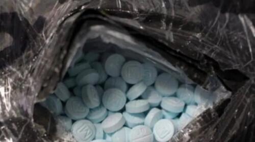美国2岁女孩疑似过量服用芬太尼:失去呼吸脉搏 警方将起诉家长