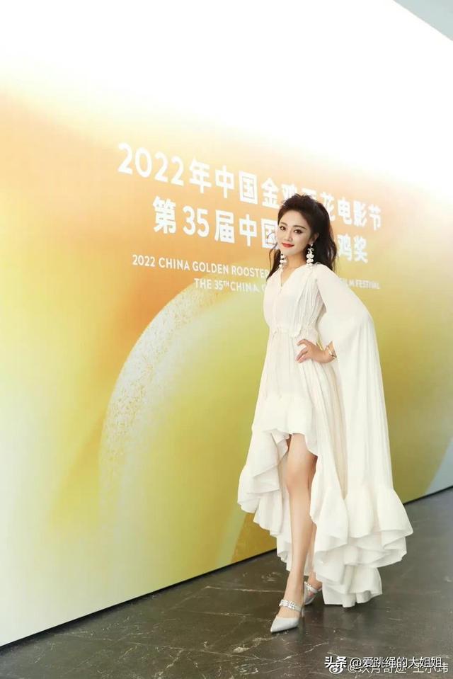 气质美女王小玮,琴键上的舞蹈家