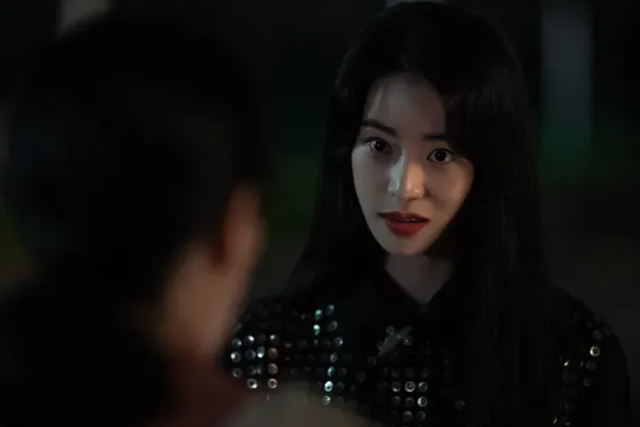 “韩国汤唯”火遍全网!出道演19禁电影狂拿奖,新戏变蛇蝎美女