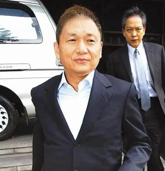 李宗瑞的父母:一个风流富商,一个夜店之花