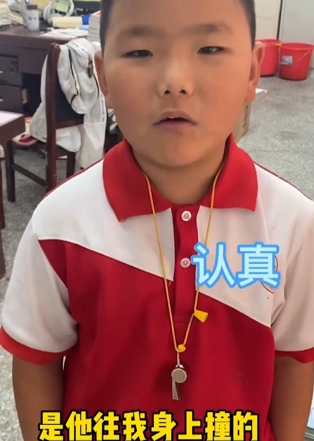 周老师:90后美女老师火出圈,和学生斗智斗勇,被指有失职业操守