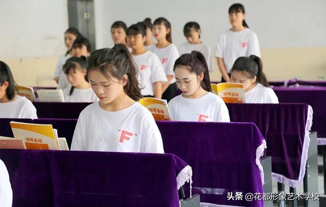 女生最吃香的七大专业!家有女孩建议收藏