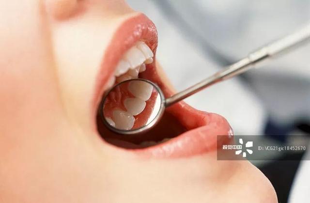 16岁女孩卵巢破裂!打开腹腔医生惊呆了!请提醒身边女性注意