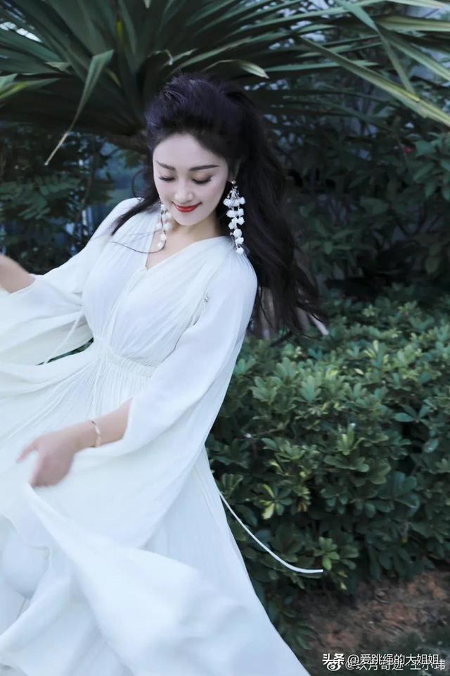 气质美女王小玮,琴键上的舞蹈家