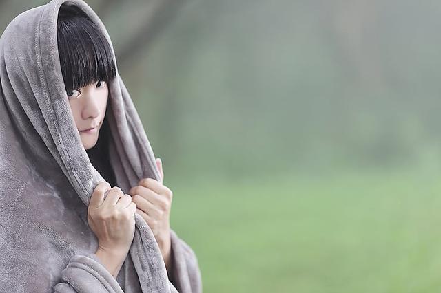 大马“甜心女孩”广告占C位高调展出惹民愤,约会平台却力挺同行