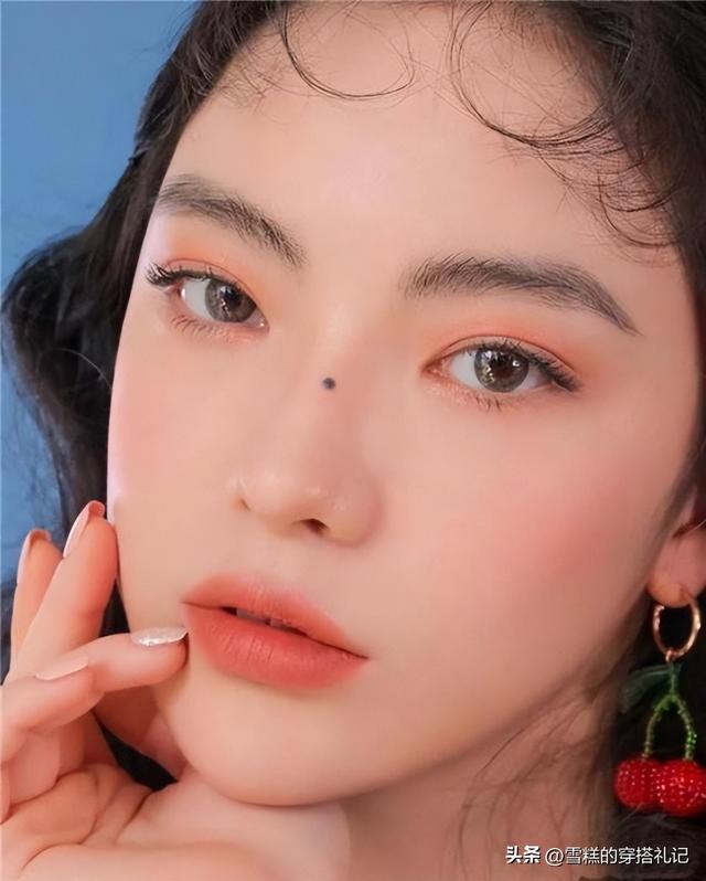 脸上这3处有“痣”的女人,千万别去点掉!看着气质高级还特减龄