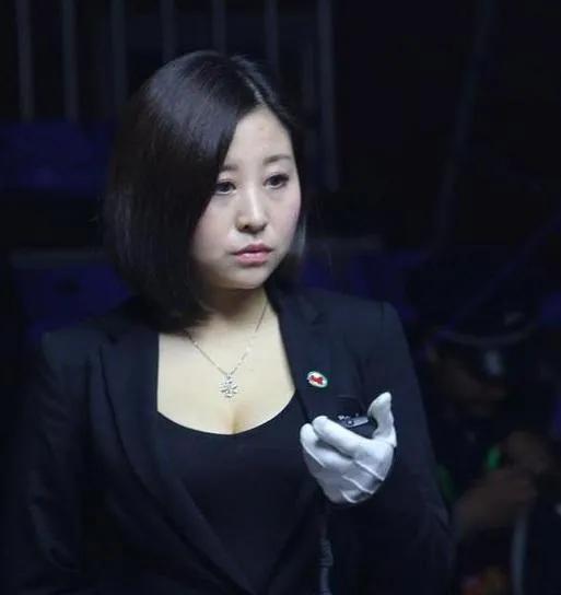 盘点台球界4位美女裁判,个个身材出众,颜值不输大明星