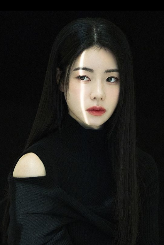 “韩国汤唯”火遍全网!出道演19禁电影狂拿奖,新戏变蛇蝎美女