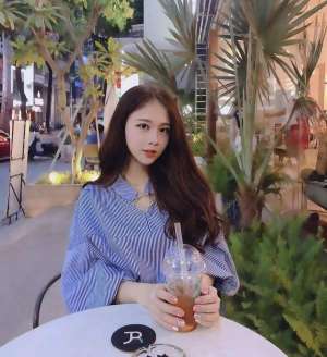美女福利(越南90后钢琴女神福利美照 风姿绰约，美若天仙)