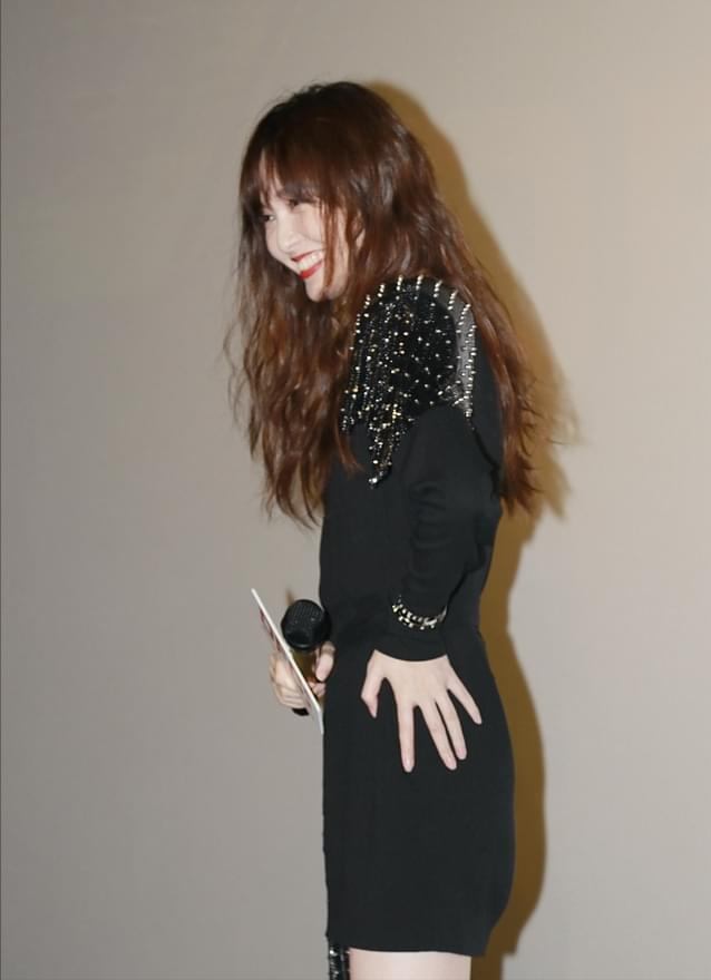 有种无奈叫“扁屁股”,这八位绝美女星,都败在扁屁股上面