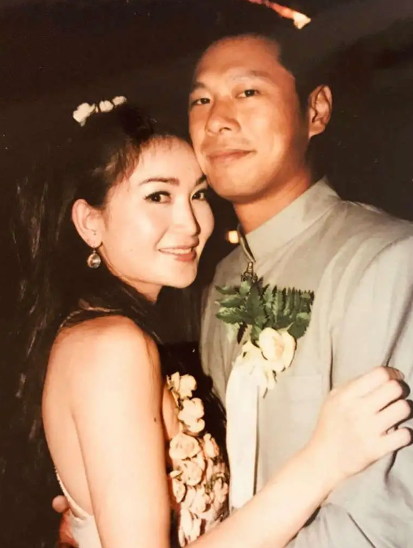“情史干净”的8位性感女星,不滥情,不炒作,每一个都堪称清流