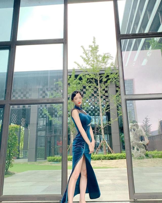 斩获“亚洲第一美女”称号的李成敏,身材有多性感