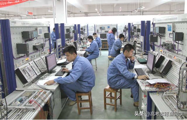 理科女生:适合报考的8大专业,就业率高,发展前途也很不错