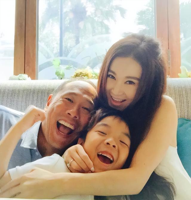 “情史干净”的8位性感女星,不滥情,不炒作,每一个都堪称清流
