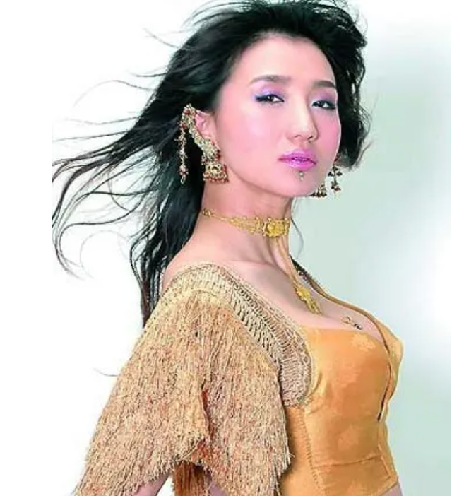 “情史干净”的8位性感女星,不滥情,不炒作,每一个都堪称清流