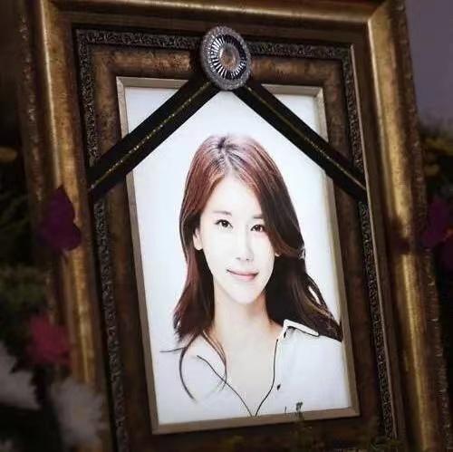 演过情欲片的5位韩国女星,千娇百媚的背后,多人自杀身亡