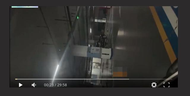 尺度大!燕山大学车库29分58秒高清不雅视频,网友:女生矜持何在