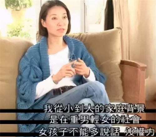 王小凤:22岁拿影后,拍全裸写真,患抑郁症,老公是我的精神支柱