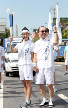 亚洲第一美女克拉拉宣布结婚,曾经在活动现场侧漏巨乳!