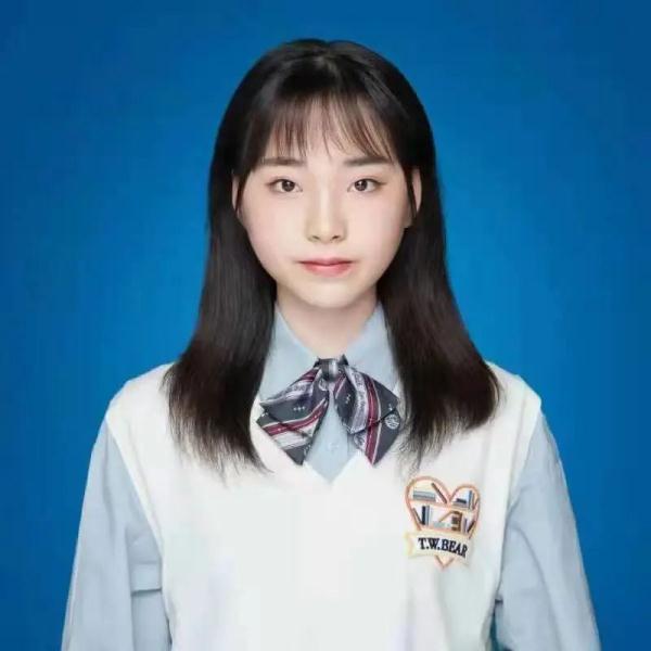 痛心,她才18岁……