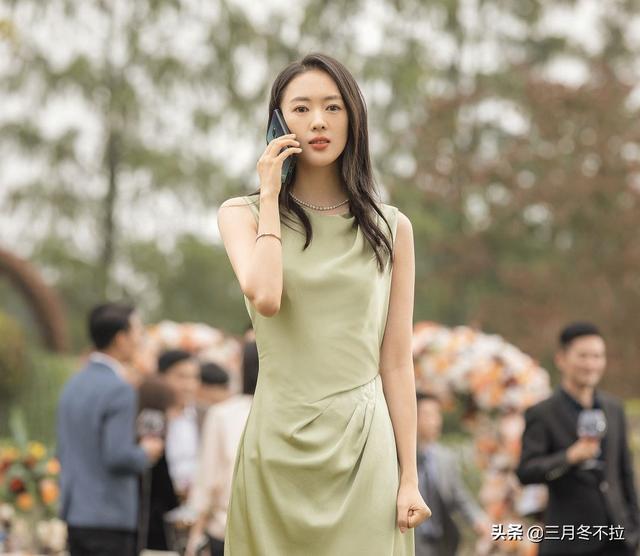 三十岁的女人又叫轻熟女,领略顾佳的美,实现三十岁女人的美
