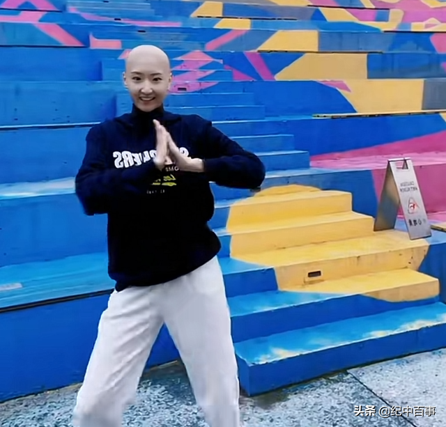 2021美女舞蹈家苏日曼确诊胃癌晚期,不惜倾家荡产,只为多活一天