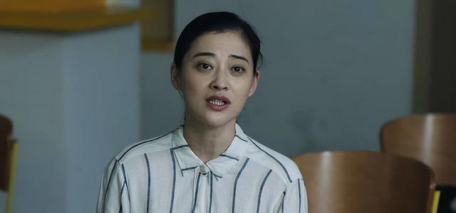 40多岁还能素颜演戏,我只服这3位中年女星,有皱纹却美得真实