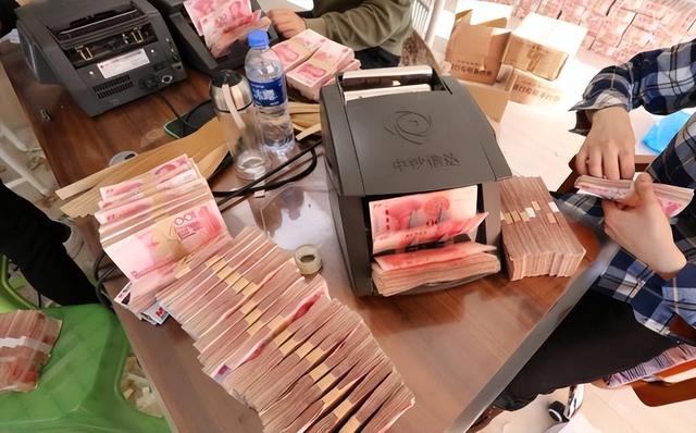 用生殖拉动升职,东北女人在甘肃短期获利千万,名声尽毁