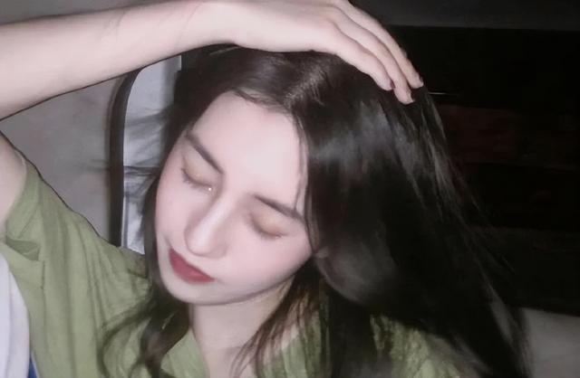 两性交往,除了金钱,女人更想要男人这6样东西